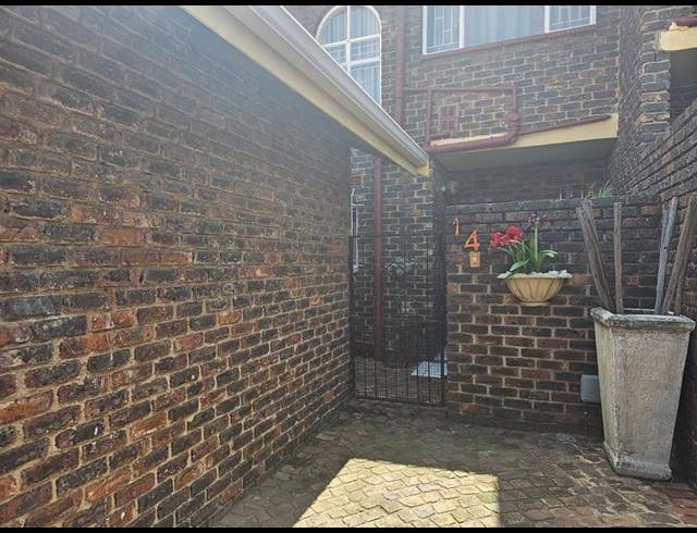 2 BEDROOM DUPLEX FOR SALE IN NORKEM PARK